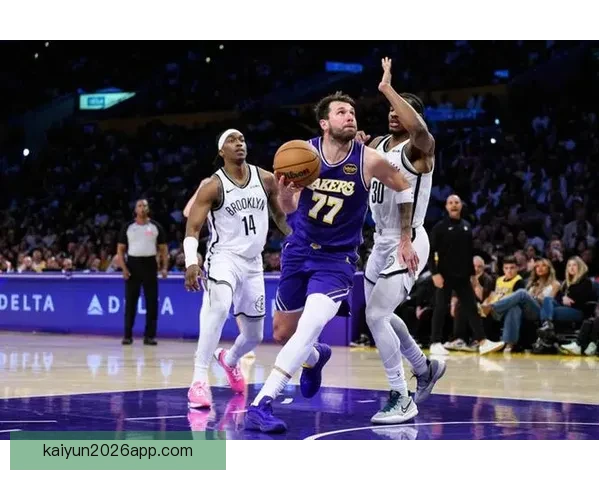 湖人大战篮网争议不断 雷迪克指篮网几乎每回合犯规并被罚27次