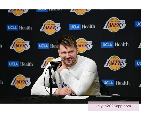 东契奇腿筋二级拉伤无限期休战 湖人恐错失一切评奖机会